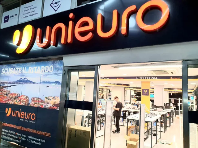 Unieuro Vomero