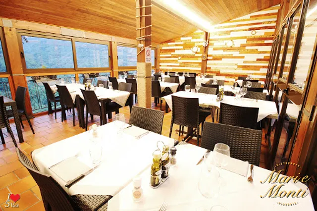 Mari & Monti Pizzeria Restaurant