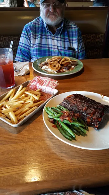 Applebee's Grill + Bar