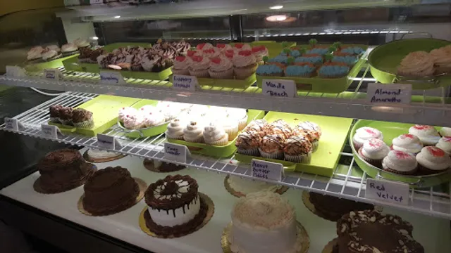 Edible Art Bakery & Dessert Cafe