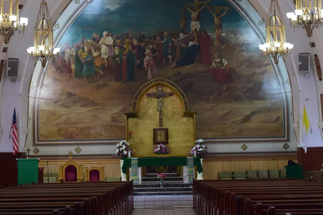 Holy Cross Catholic Church