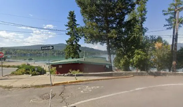 Sweet Peaks Snack Bar