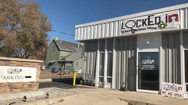 Locked In Escape Room - Logan
