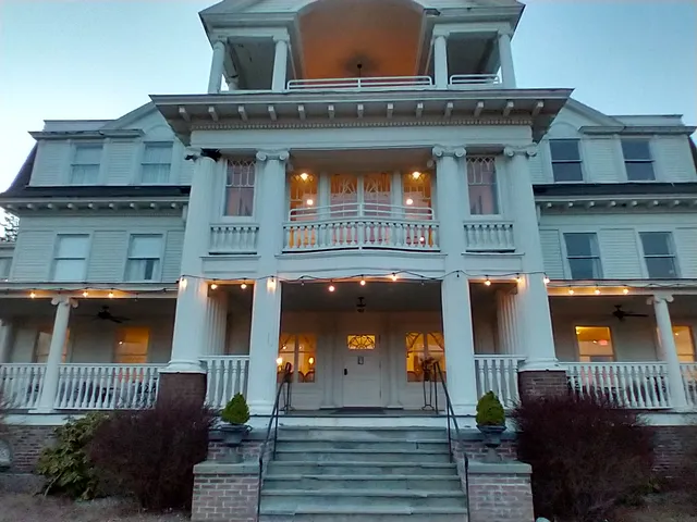 Akwaaba Bed and Breakfast