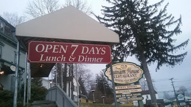 Putnam House Restaurant & Tap Room