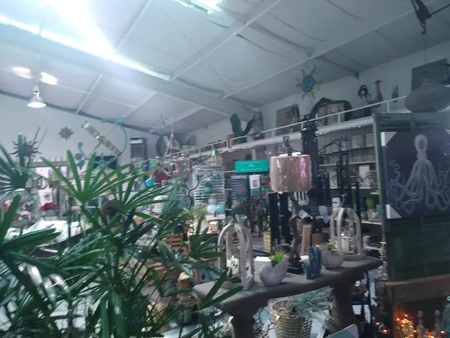 Savannah's Secret Gardens