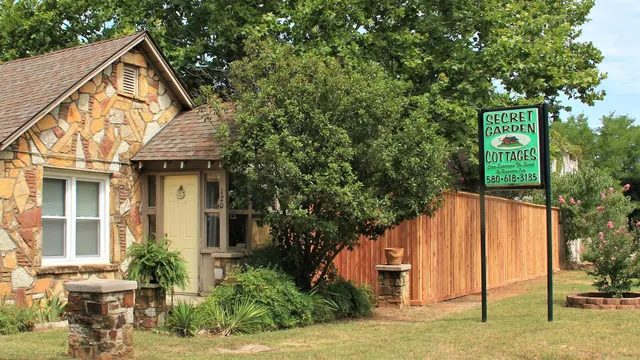 Secret Garden Cottages