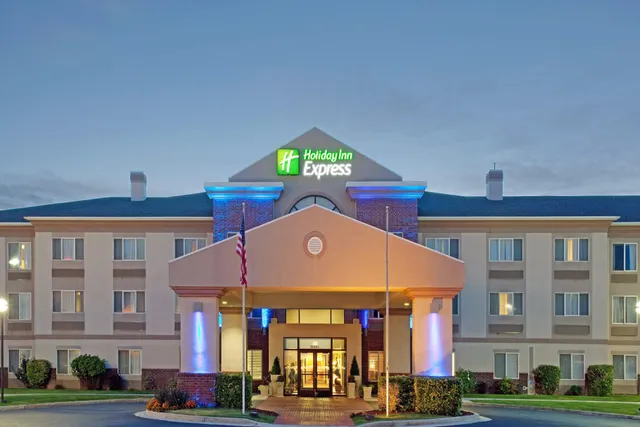 Holiday Inn Express & Suites Ogden by IHG