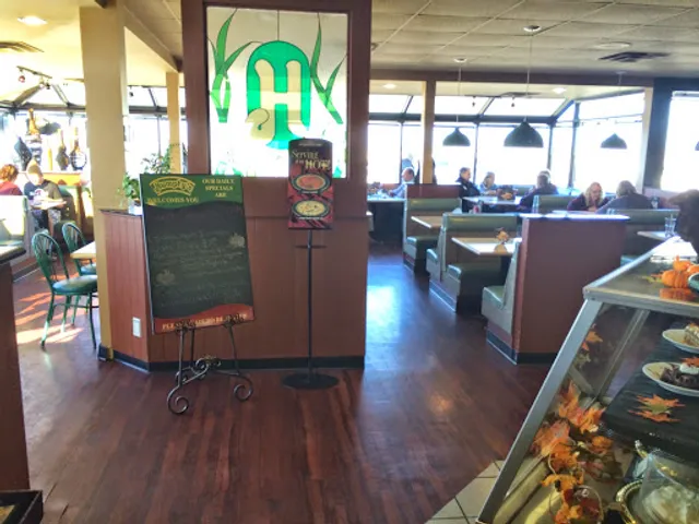 Humpty's Big Plate Diner - Oak Bluff