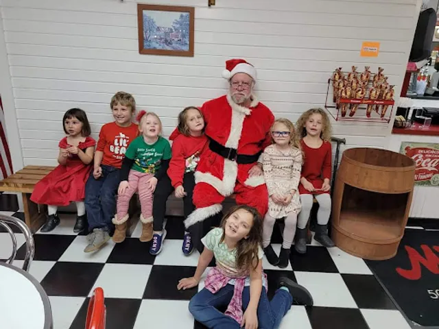 Mr B's Ice Cream Parlor