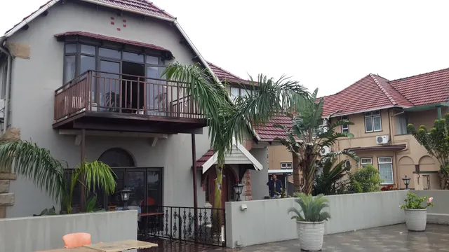 The Deck on Manning B&B