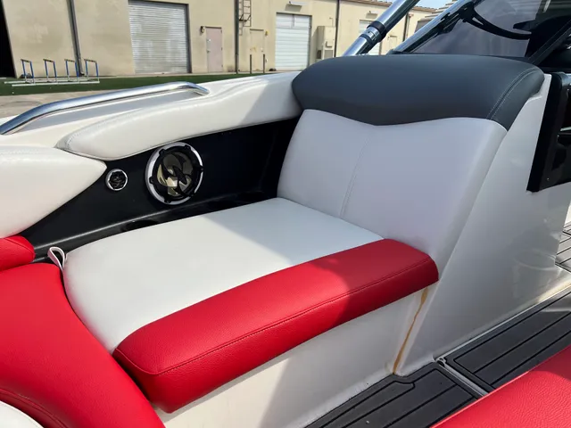 Harry's Custom Upholstery