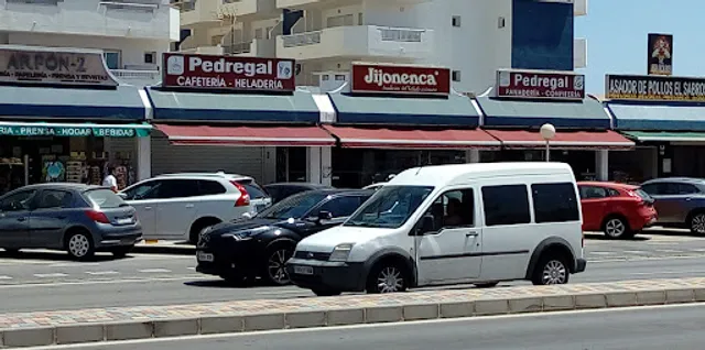 Pedregal Cafetería-Panadería