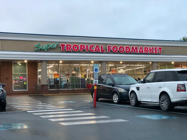 Super Tropical Foodmarket