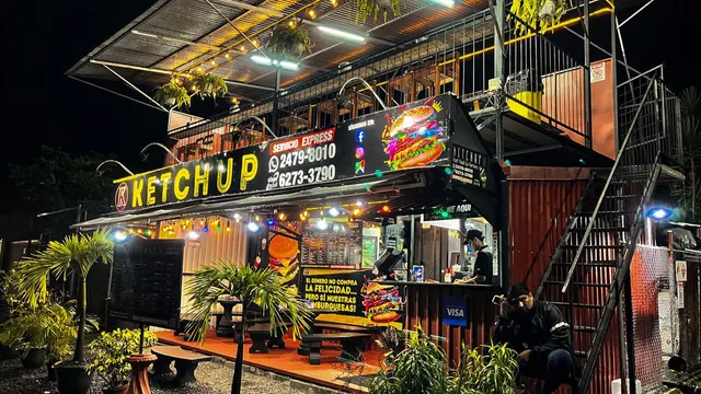 Ketchup Fast Food La Fortuna