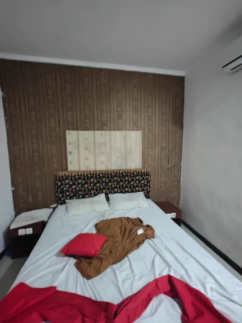 RedDoorz near Bukit Darmo Golf