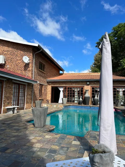 Royal Villa Guesthouse