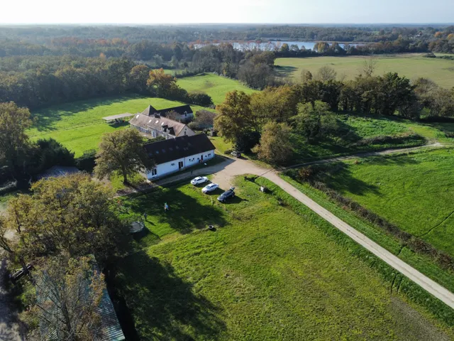 Les Terres de Bouron gîte et chambres avec piscine