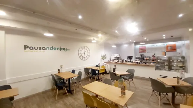 Pausa Cafe