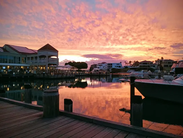 The Pavilion, Mindarie