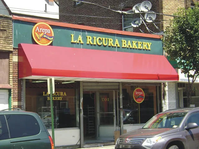 La Ricura Bakery