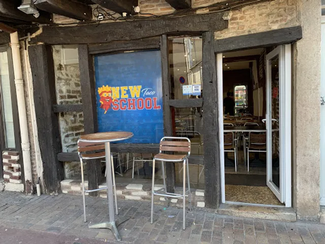 New school/smash burger/berliner kebeb/pizza