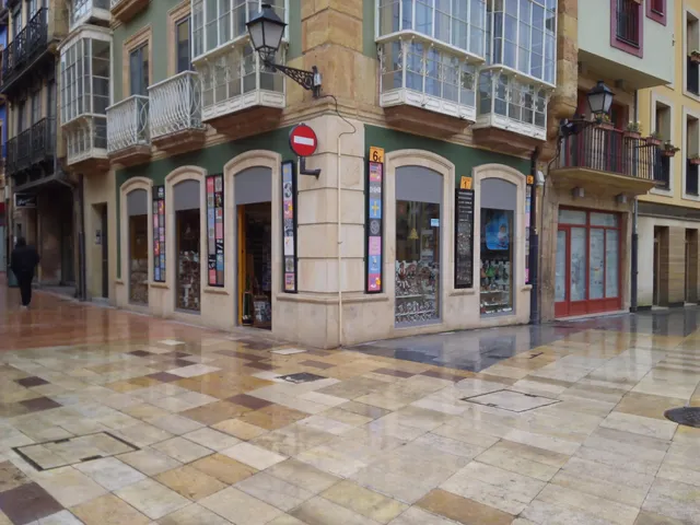 Tolón Tolón Souvenirs