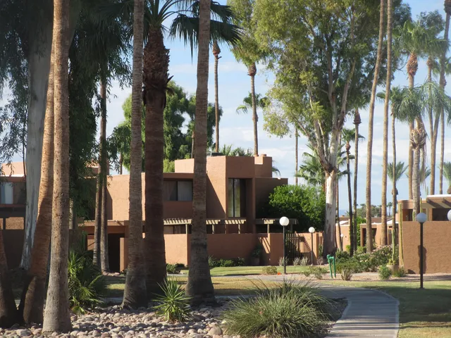 McCormick Ranch Golf Villas Group