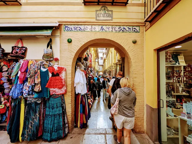 La Alcaicería (antiguo mercado de la seda)