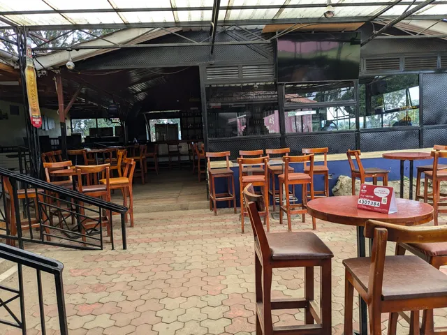 Pavilion Bar & Grill