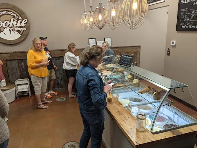 Moonshine Mountain Cookies & Ice Cream