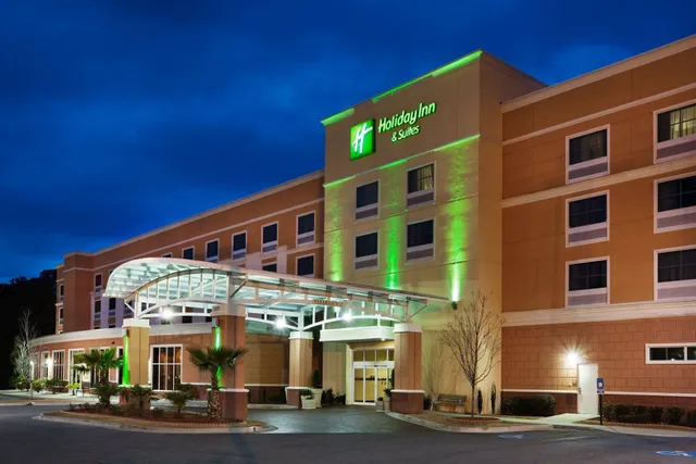 Holiday Inn & Suites Beaufort @ Highway 21 by IHG