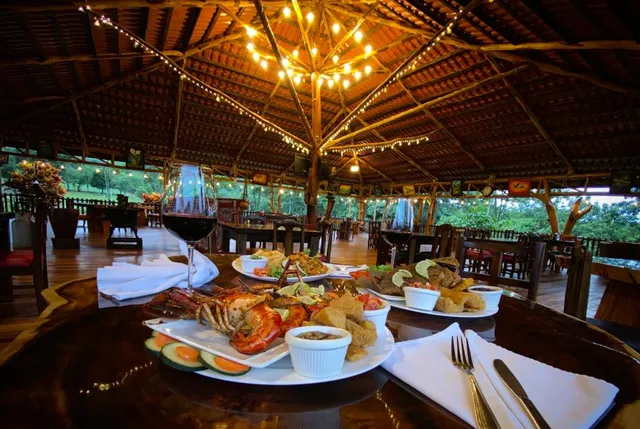 Restaurante Leonardos - Steak House & Mariscos