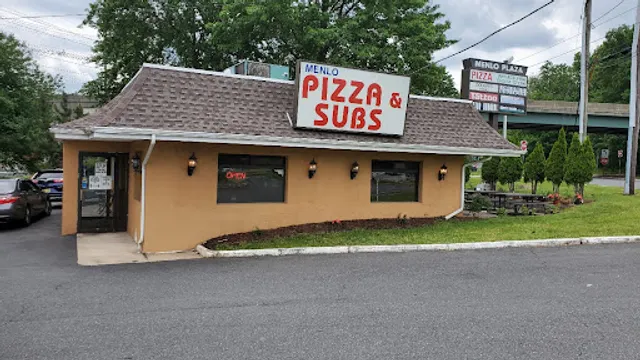 Menlo Pizza