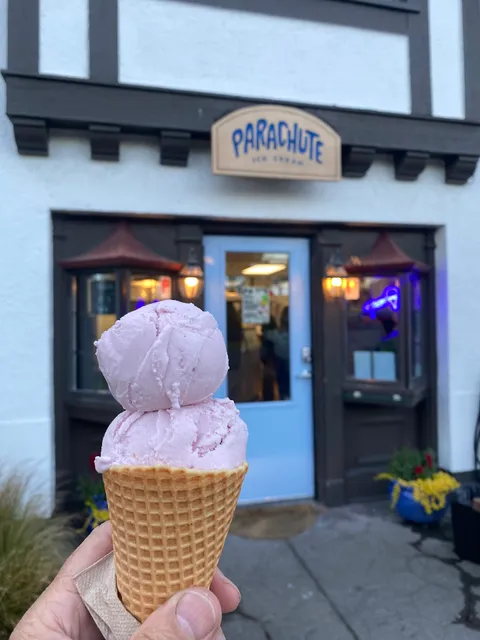 Parachute Ice Cream - Oak Bay