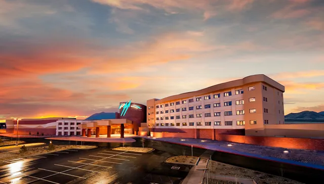 Twin Arrows Navajo Casino Resort