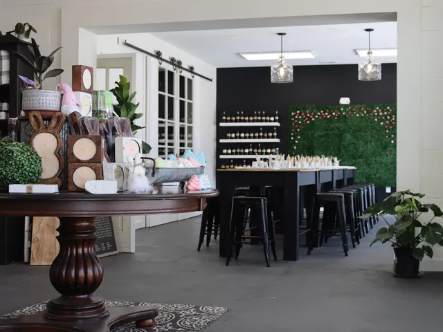 Cedar Creek Candles & Gifts