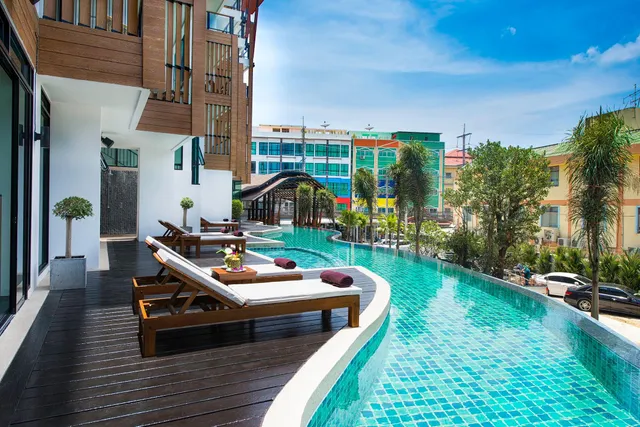 The Lunar Patong Phuket