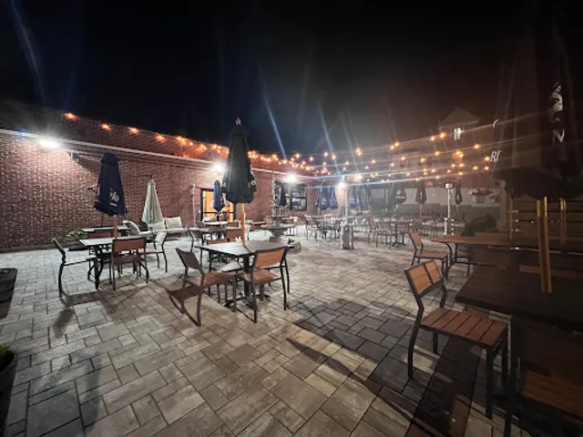 El Paisa Restaurant Bar and Patio