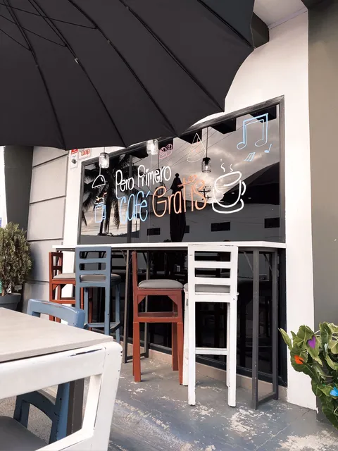 BLOOM Cafetería & Restaurante