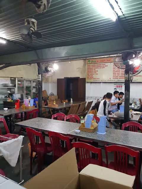 Lẩu dê Chóp Chài