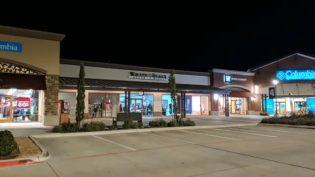 White House Black Market