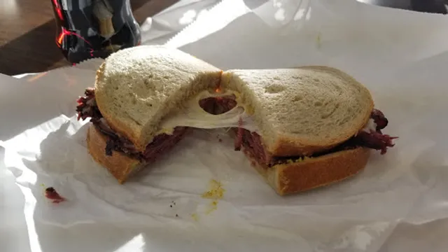 Don's Deli