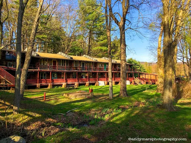 Farmington Valley Arts Center