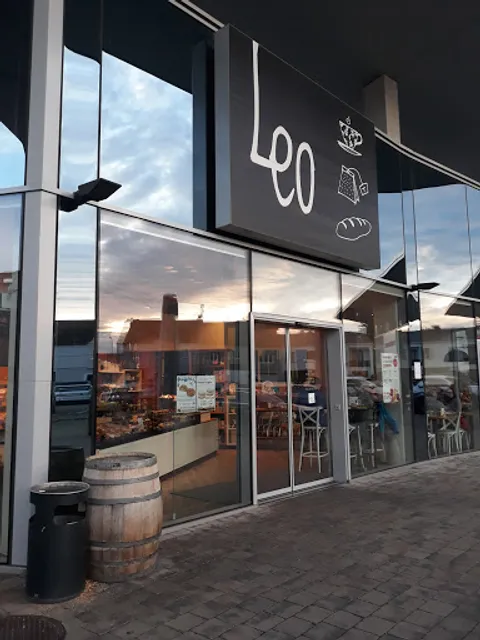 Leo Hollabrunn (Coffeeshop, Café, Bäckerei, Konditorei)