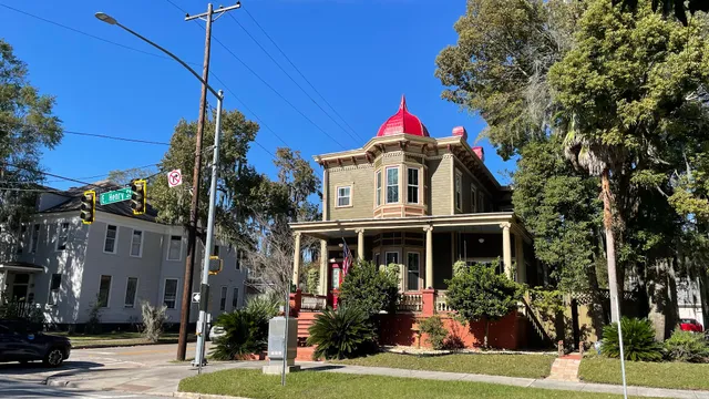 Queen Anne's Retreat