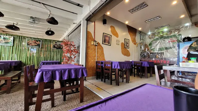 The Original Pinatos