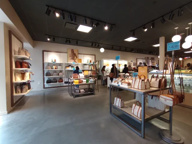 Fossil Outlet Store