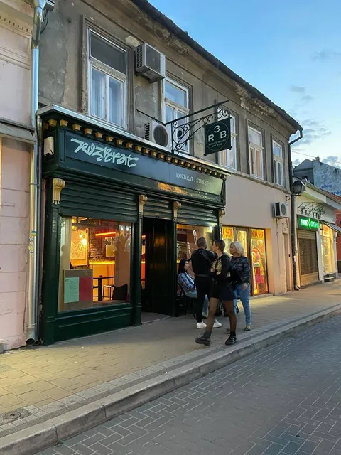 R3B - ROZBRAT | STREET-BISTRO