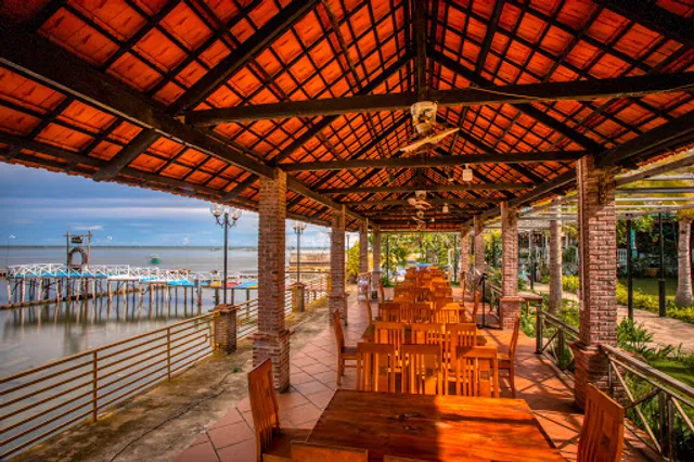 Nhà hàng Biển Xanh